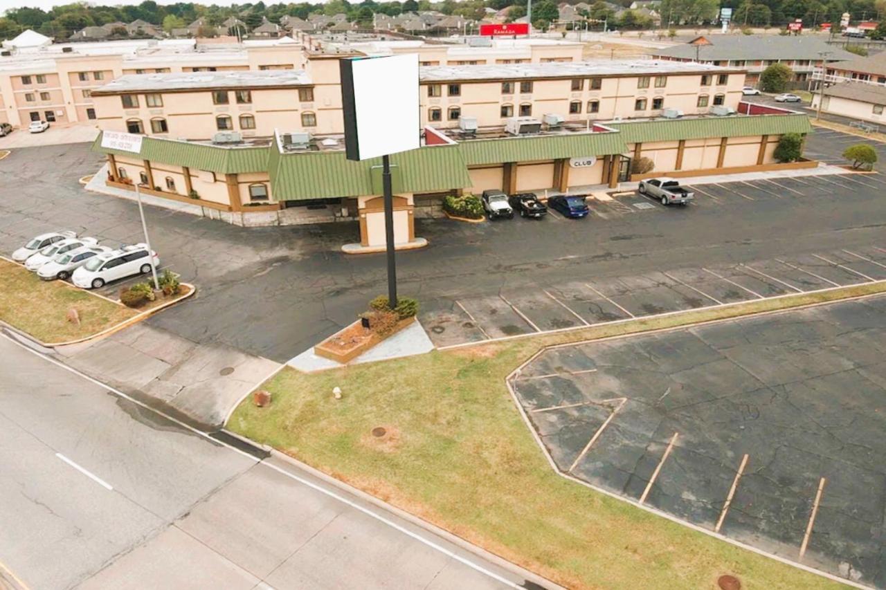 Oyo Hotel Tulsa Ok, I-44 Экстерьер фото