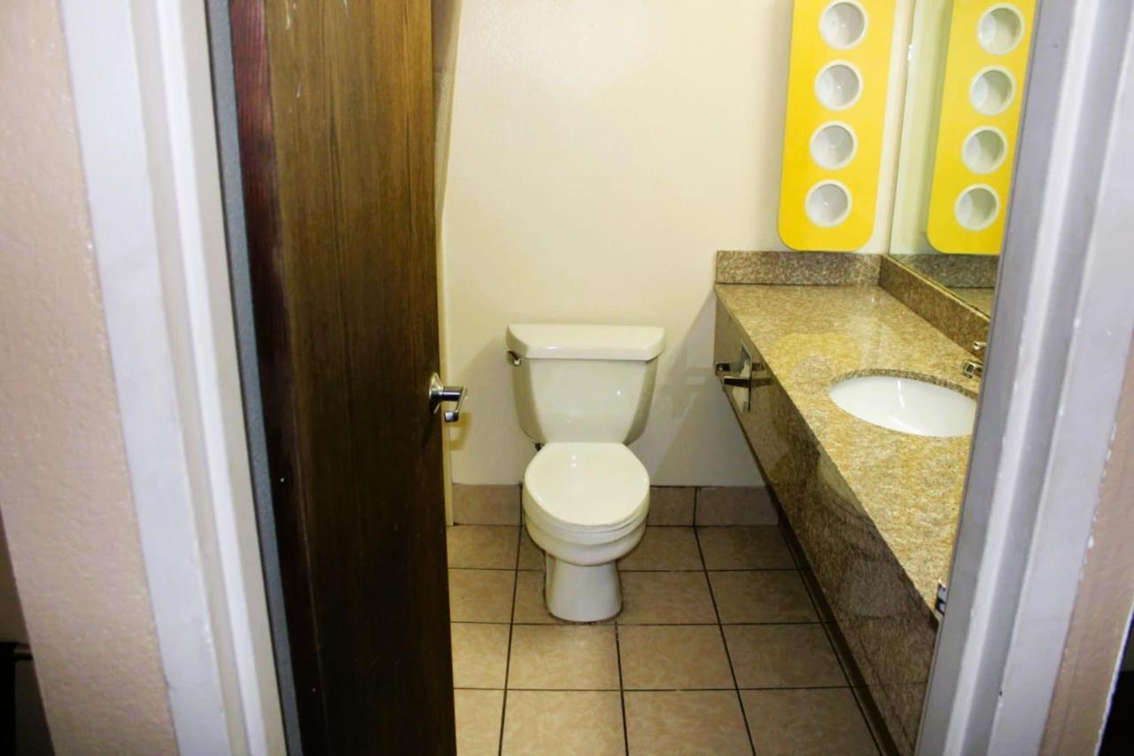 Oyo Hotel Tulsa Ok, I-44 Экстерьер фото