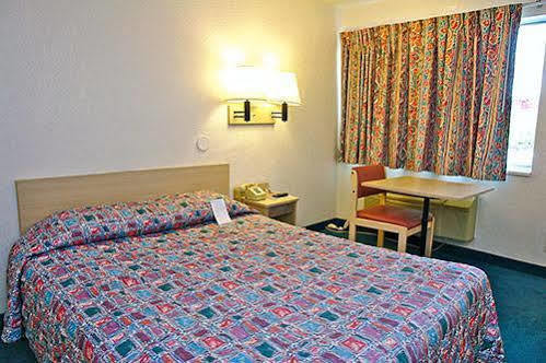 Oyo Hotel Tulsa Ok, I-44 Экстерьер фото